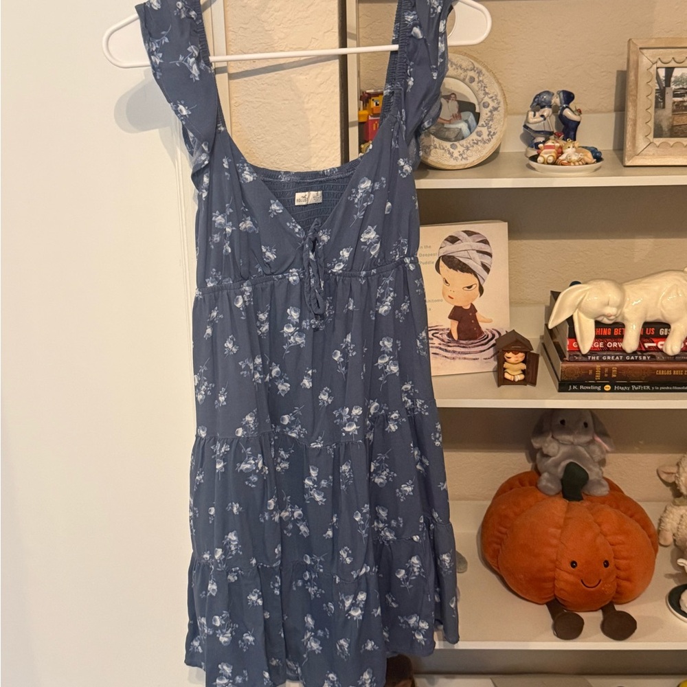 hollister flutter sleeve baby doll dress